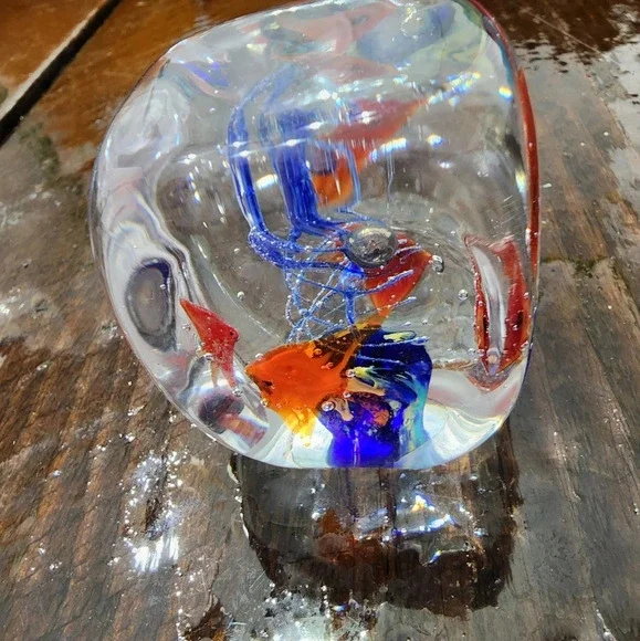 🐠📃⚖️ Paperweight by Dynasty Gallery - Picture 6 of 9